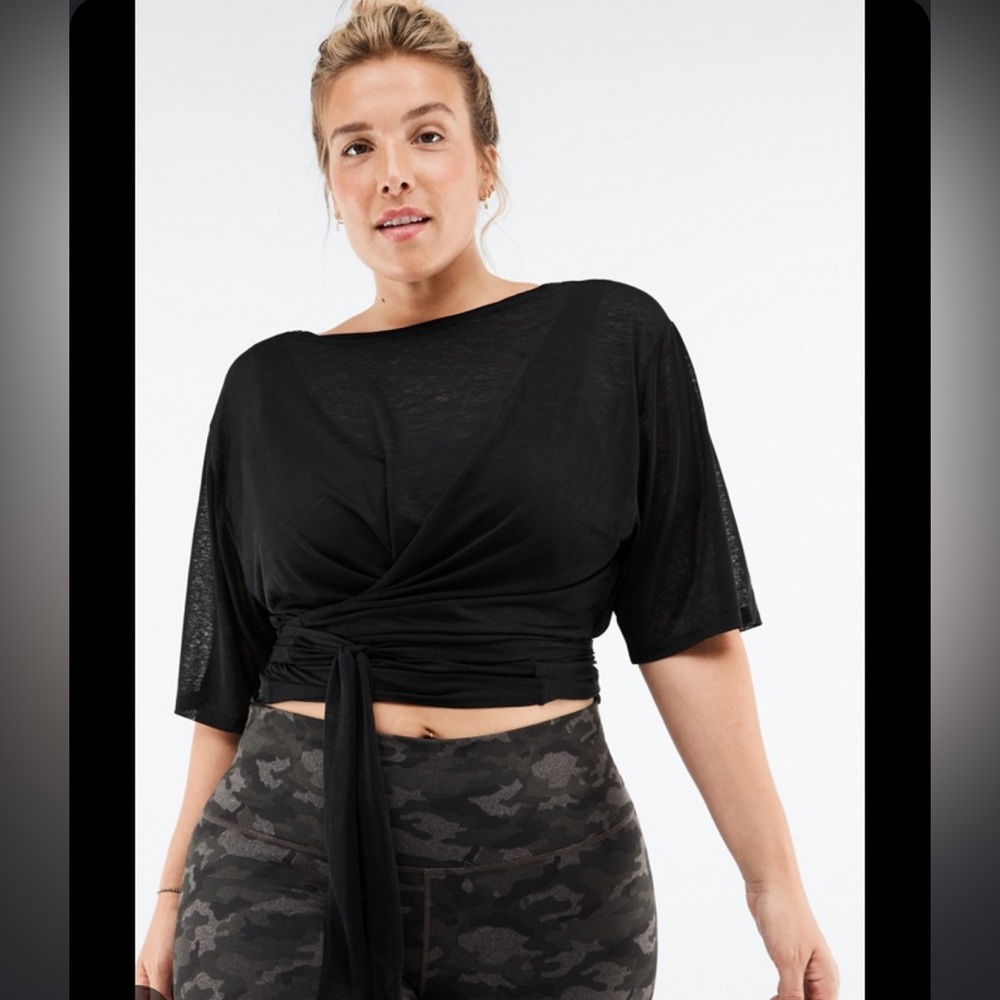 NWT Fabletics Ryan Short-Sleeve Tie Up Tee Crop T-shirt size XL Black